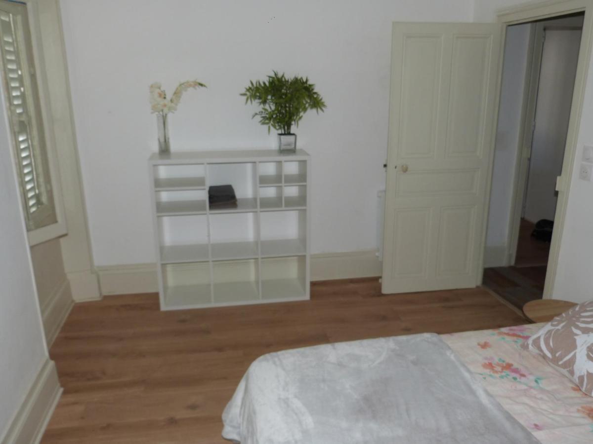 Le Compostelle Apartment Исудун Екстериор снимка